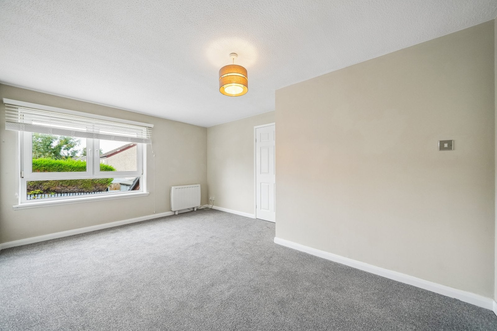 Flat Ryat Green in Newton Mearns