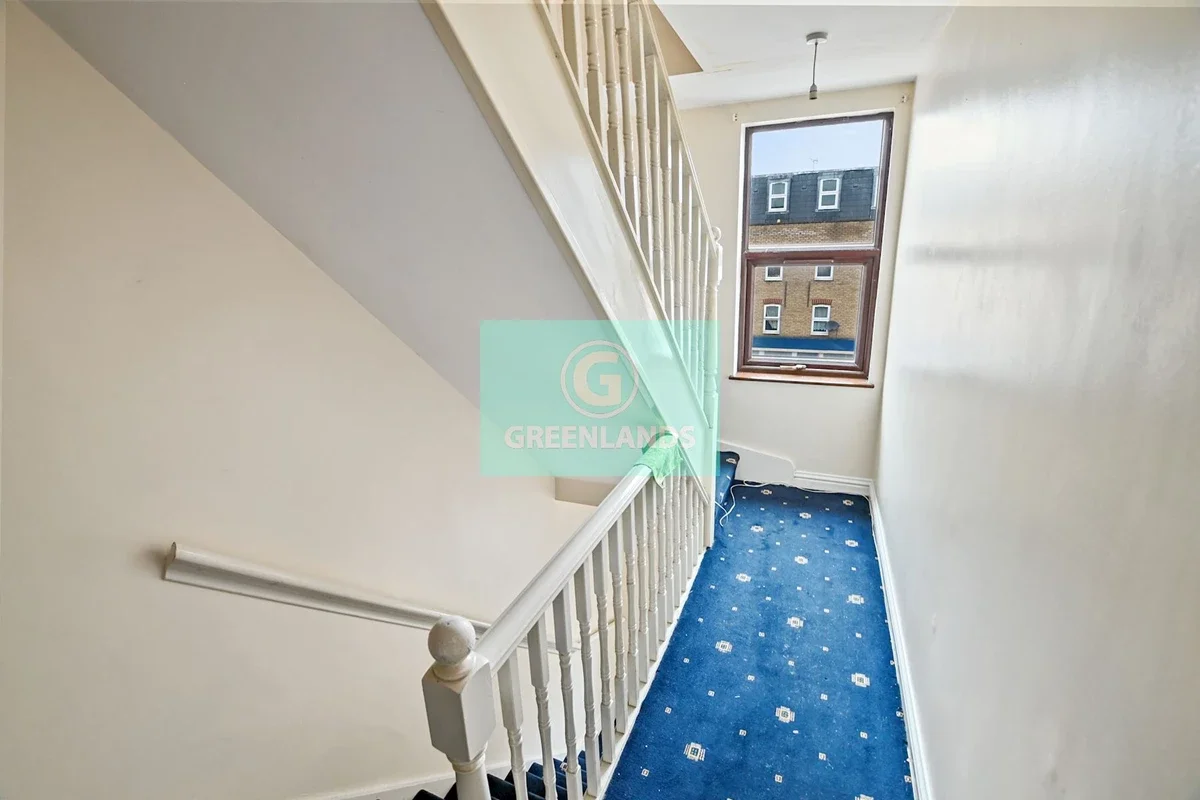 Flat Voss Street in Greater London