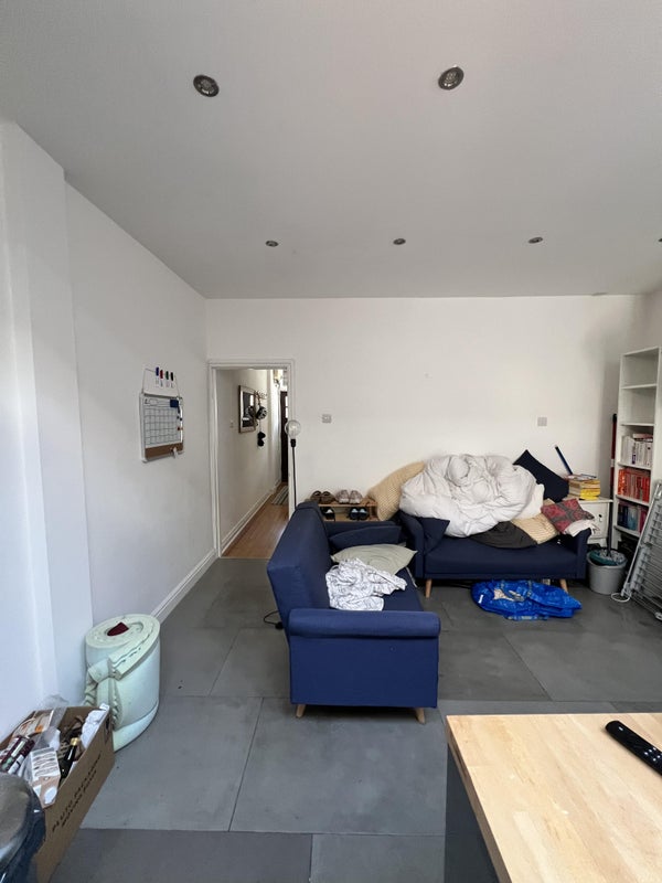 Room Merrow Street in Greater London