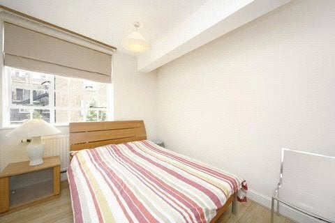 Flat Lucan Place in Greater London