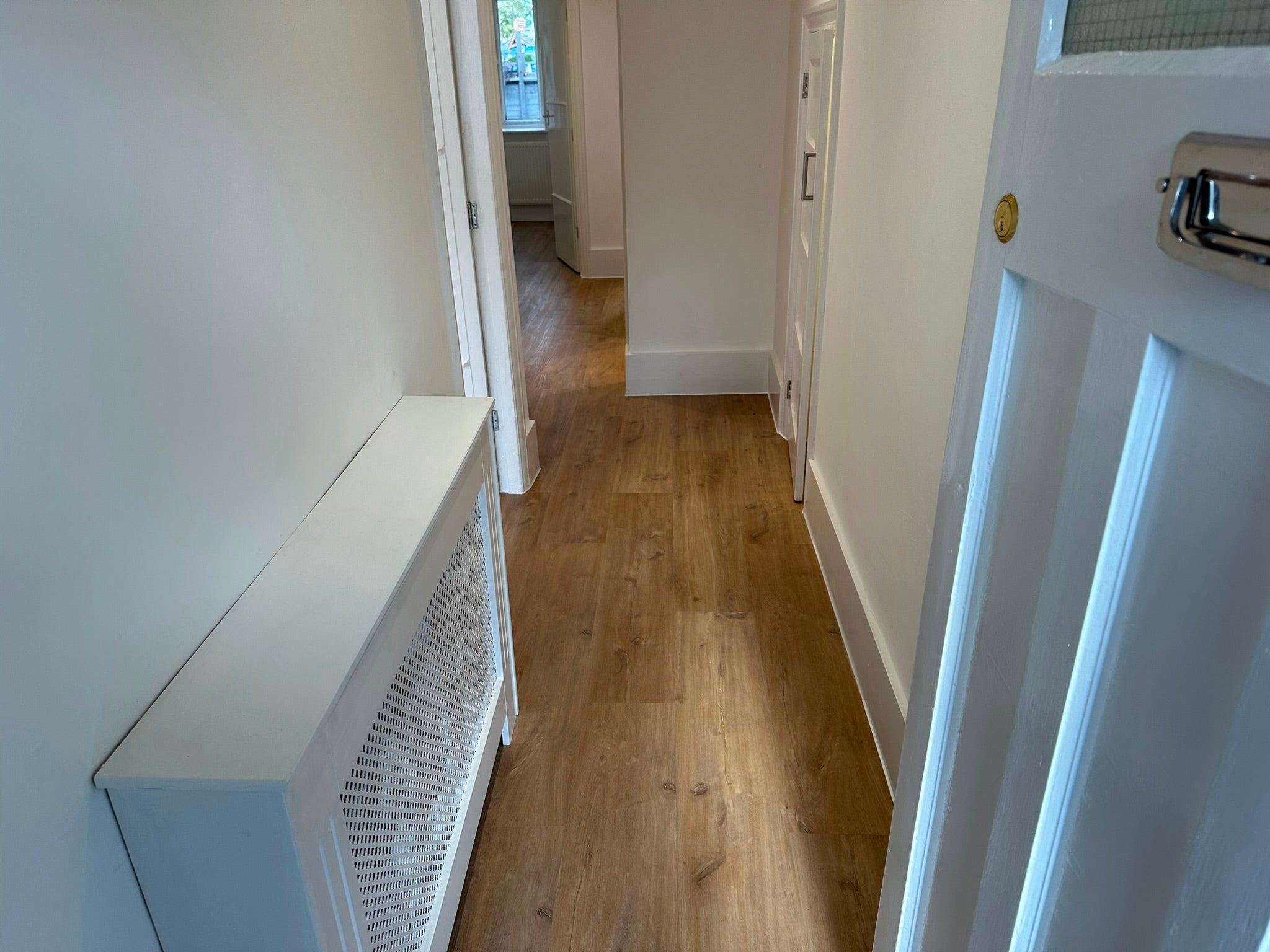 Flat Connell Crescent in Greater London