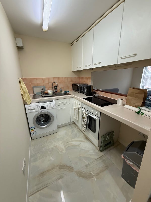 Flat Bunning Way in Greater London