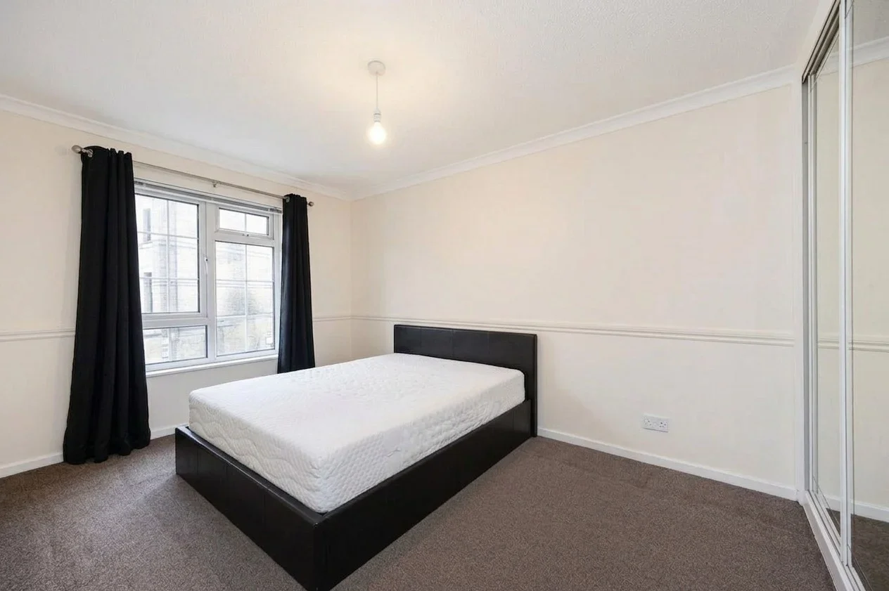 House Rectory Square in Greater London