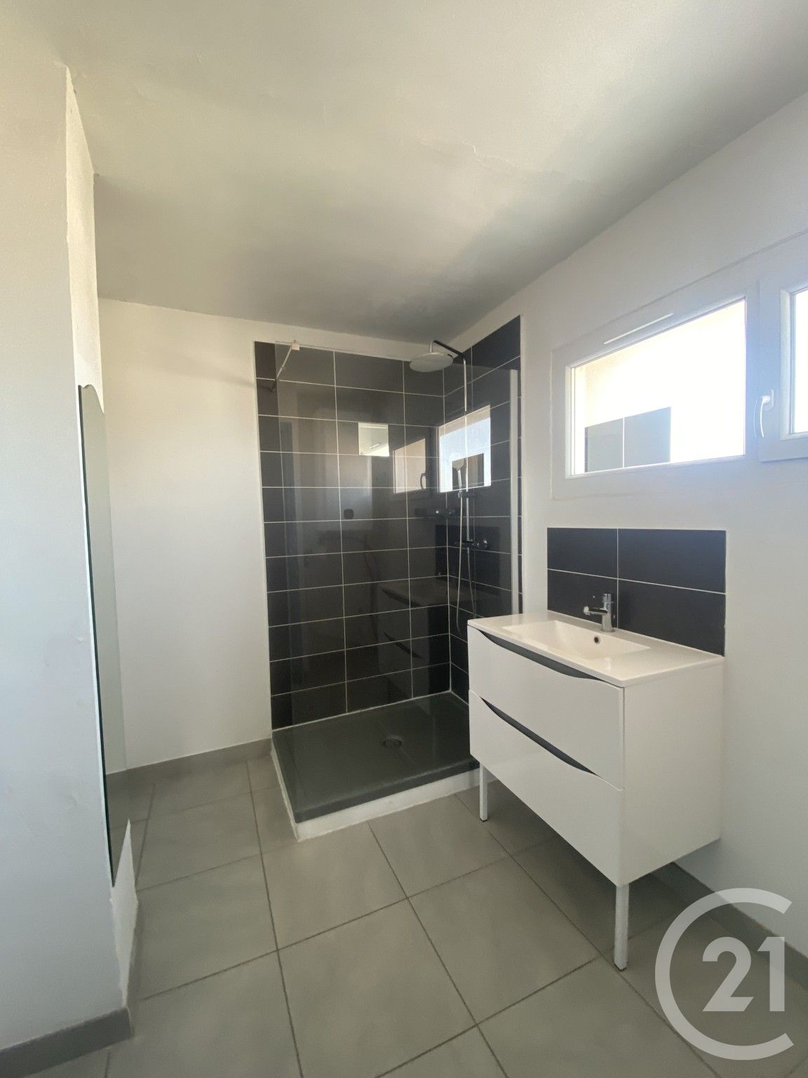 Appartement Avenue Kennedy à Nîmes