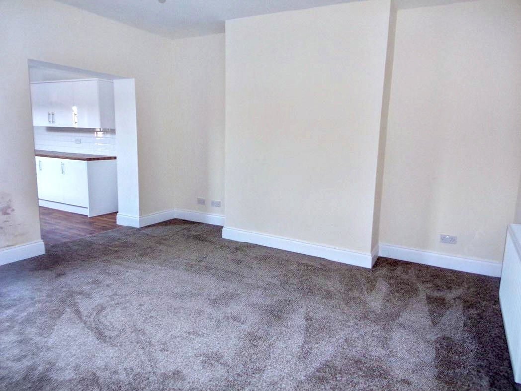 Flat Waterloo Road in Newsham