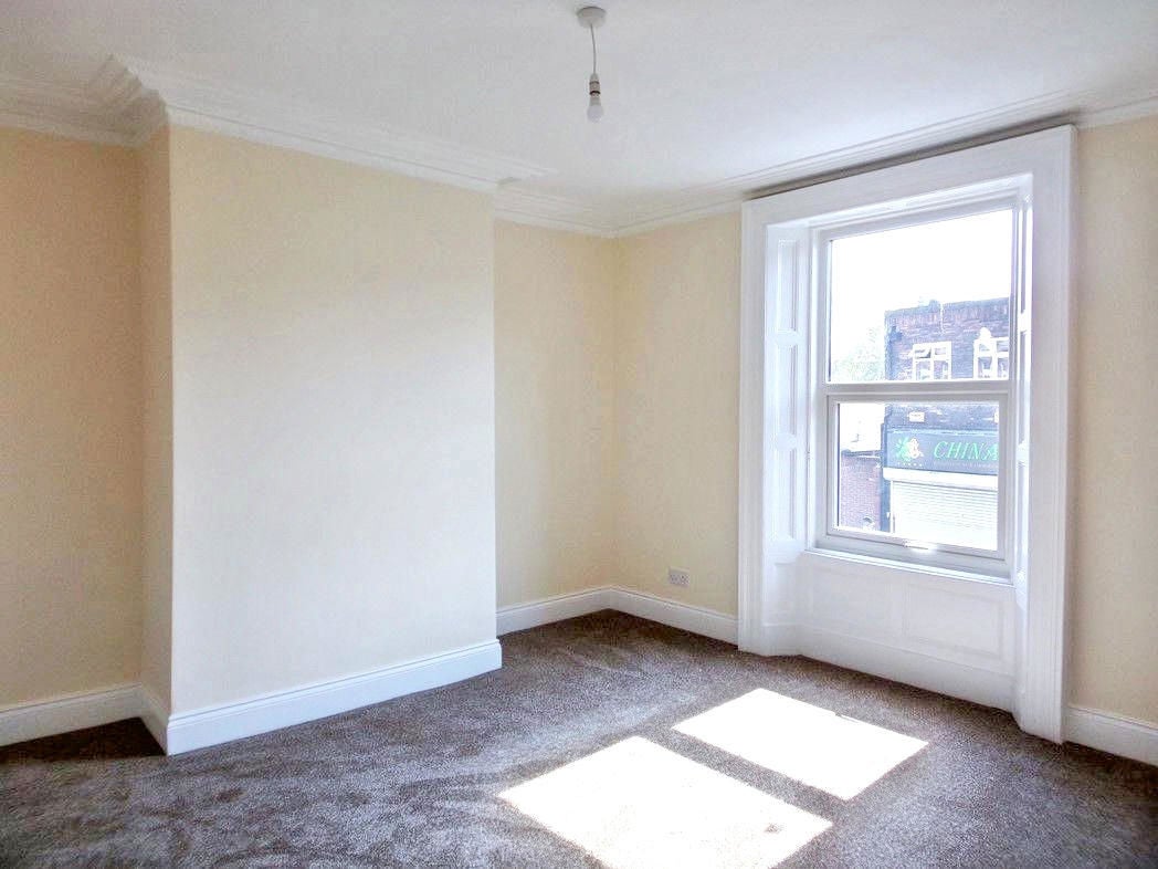Flat Waterloo Road in Newsham
