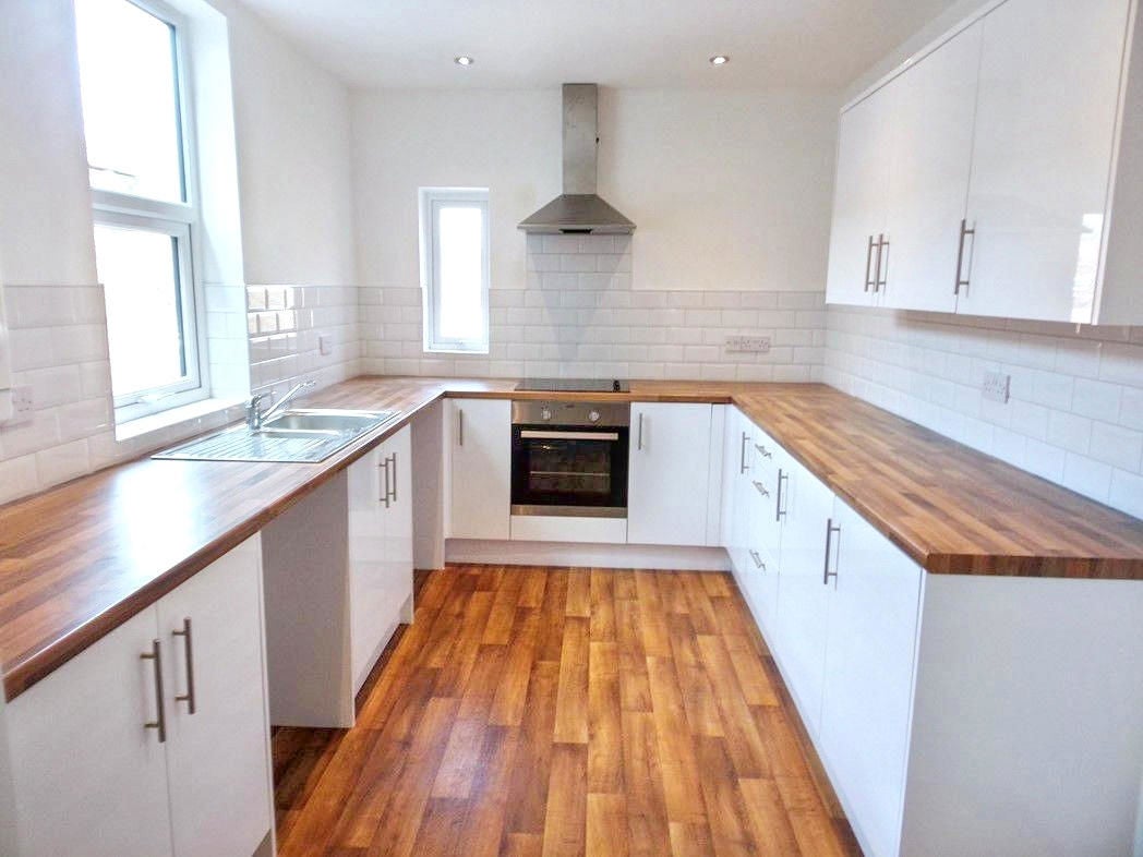Flat Waterloo Road in Newsham