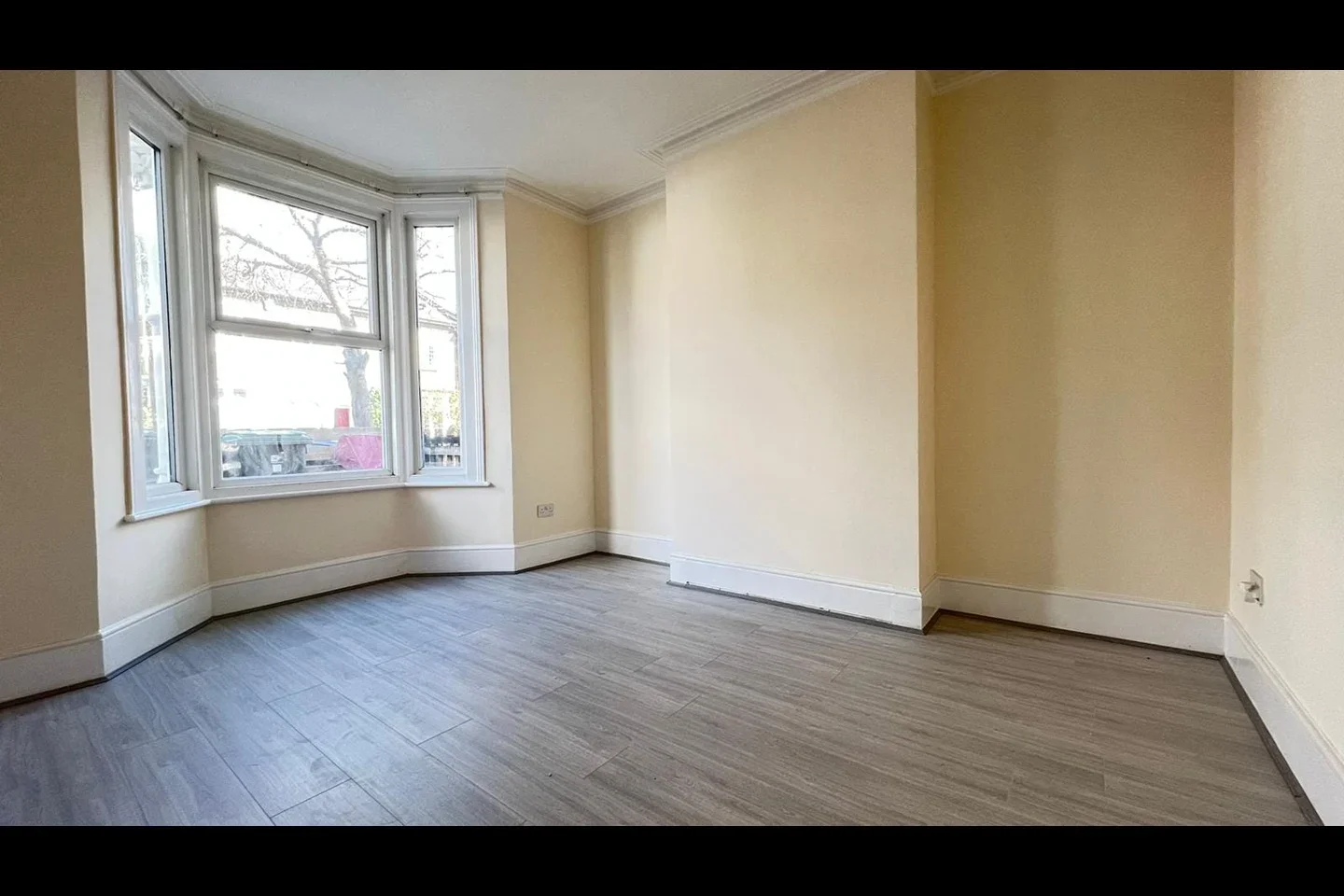 Room Birkbeck Road in Greater London
