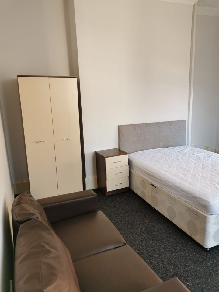 Room Cyril Street in Northampton