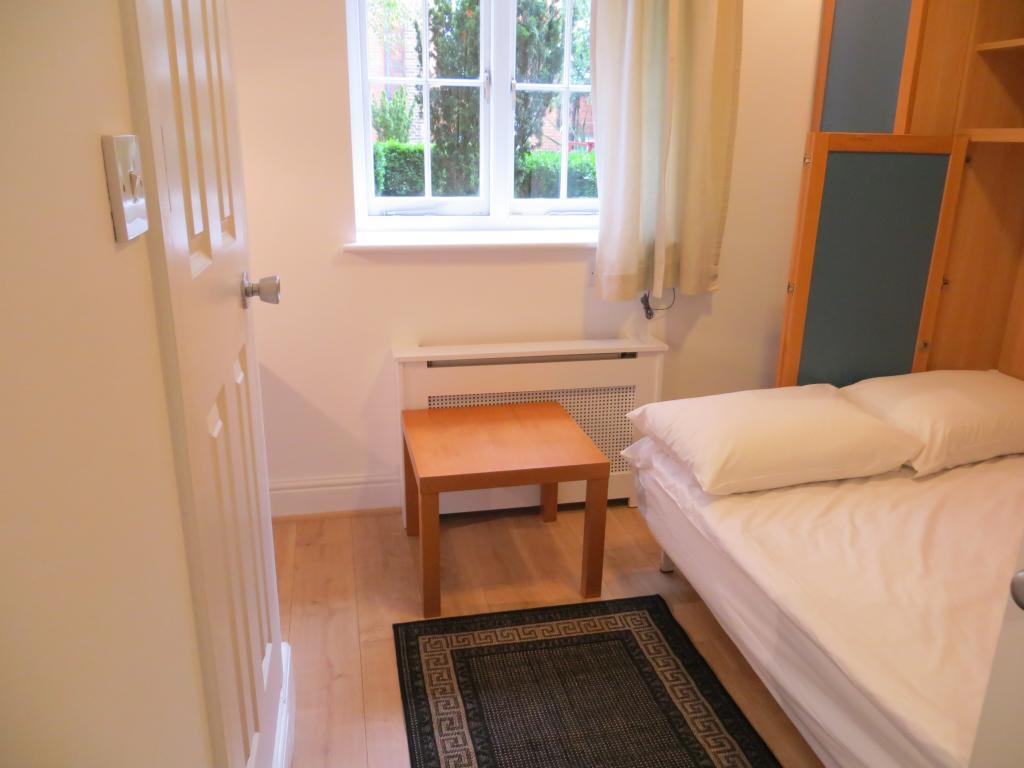 Flat Fulham Palace Road in Greater London