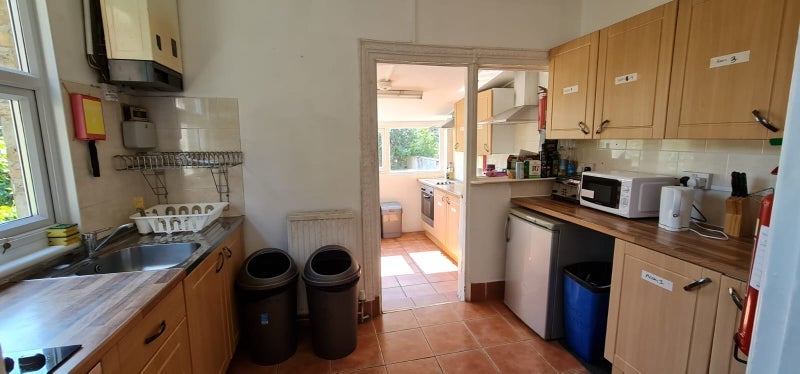 Room Raleigh Road in Greater London