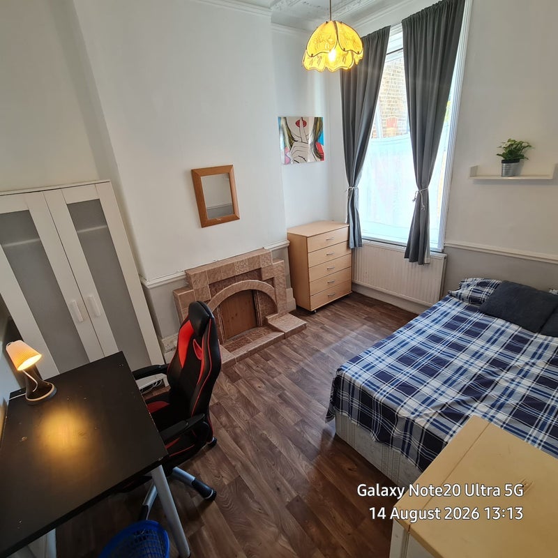Room Raleigh Road in Greater London