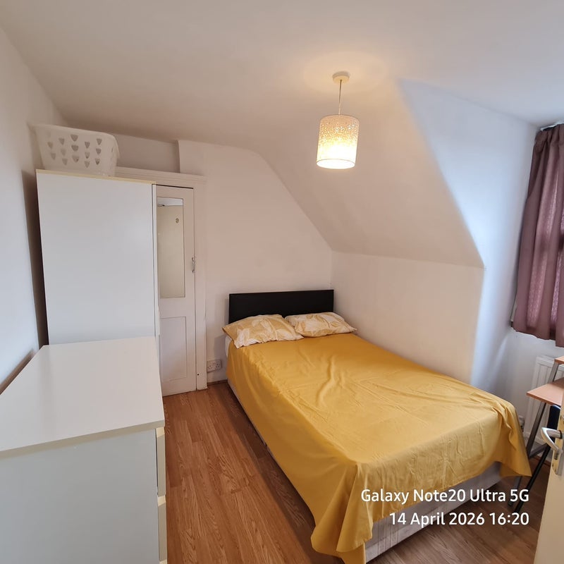 Room Raleigh Road in Greater London