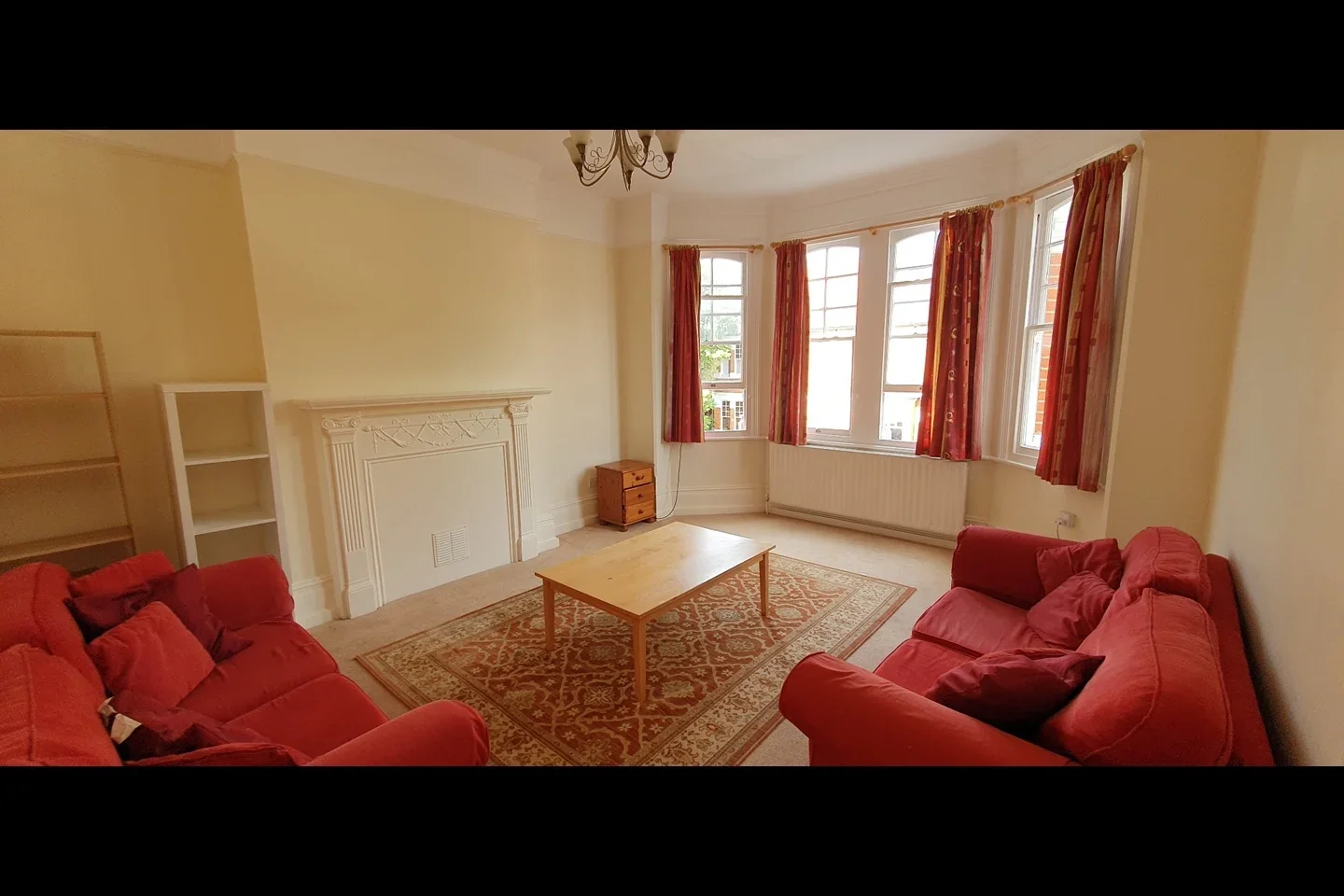 Flat Woodgrange Avenue in Greater London