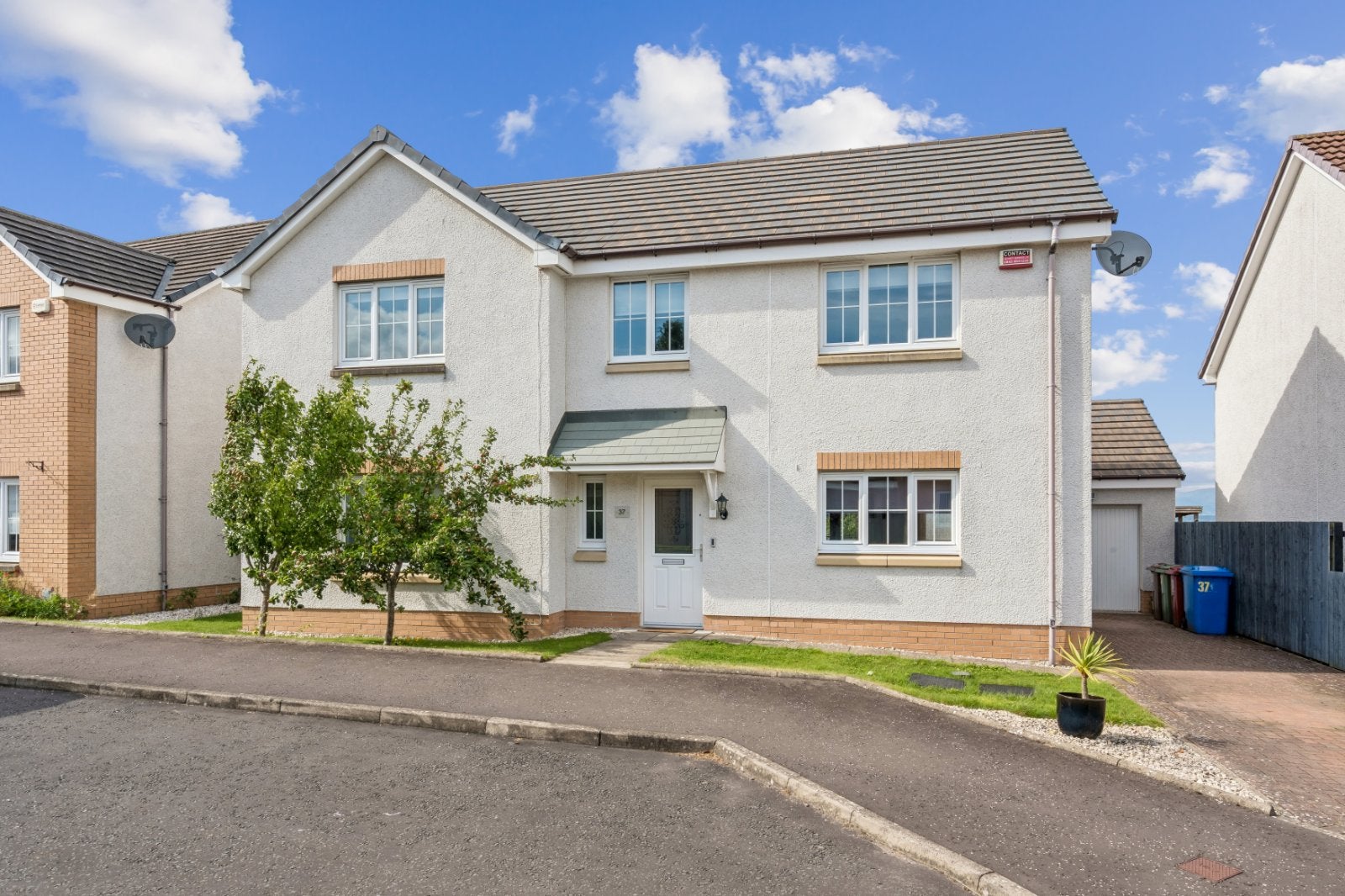 House Wester Newlands Drive in Reddingmuirhead