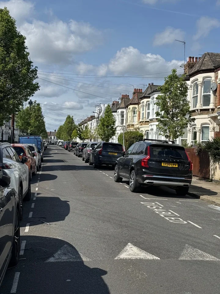 House Burrows Road in Greater London