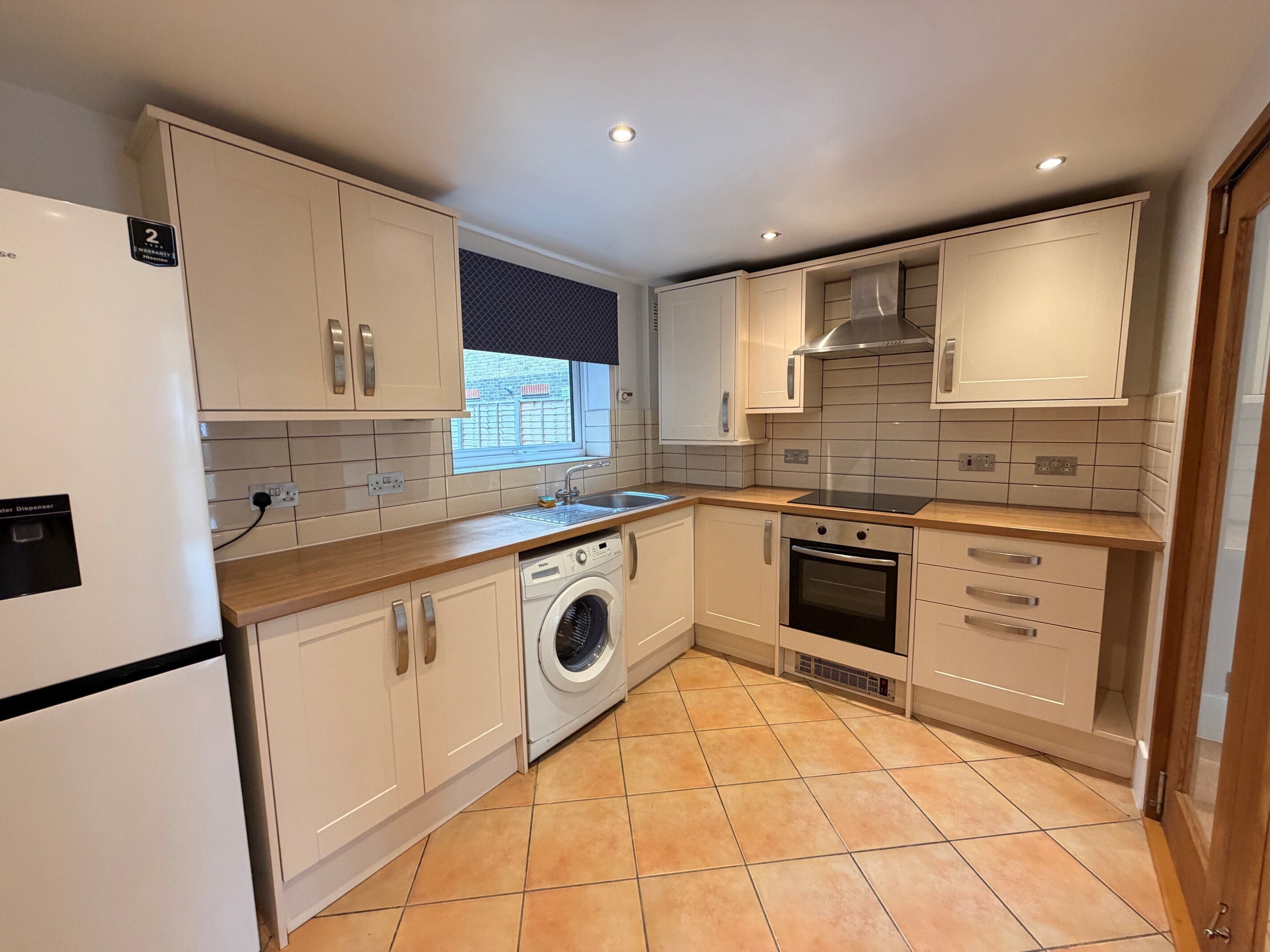 Flat Oakwood Avenue in Greater London