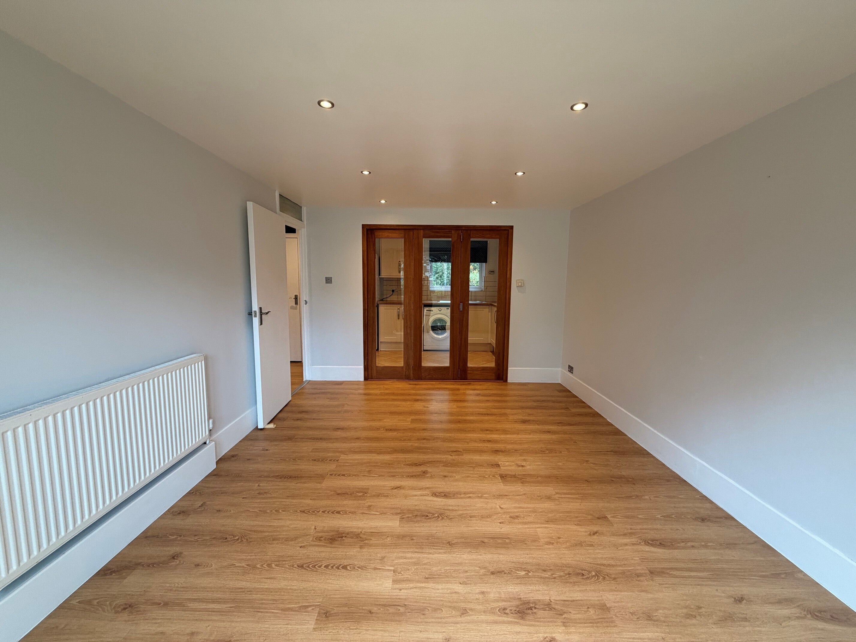 Flat Oakwood Avenue in Greater London