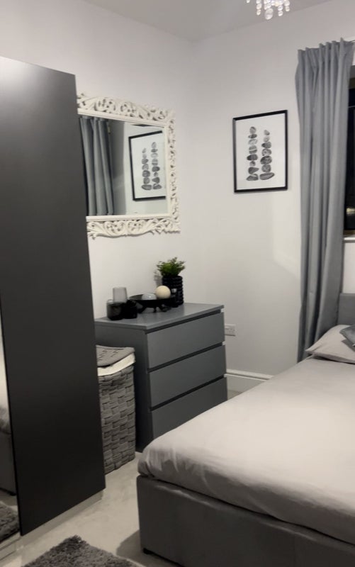 Room Ballards Rise in Greater London