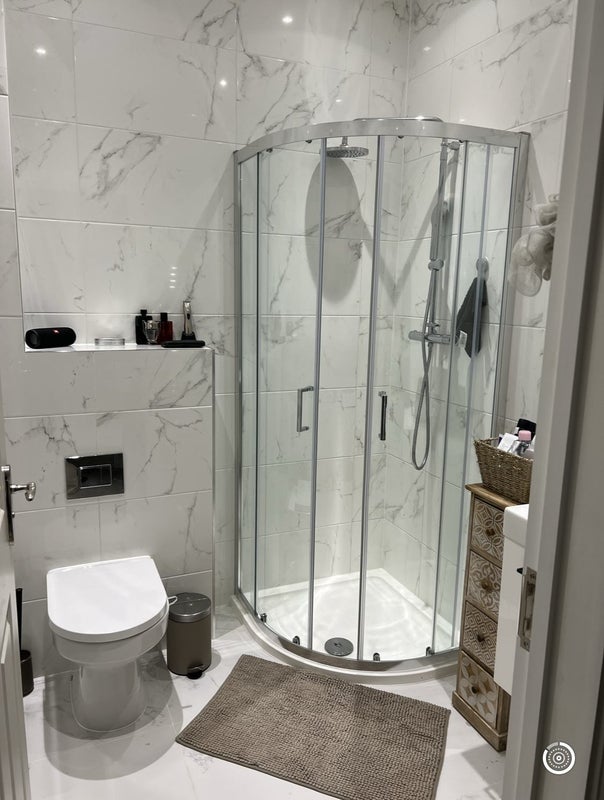 Room Ballards Rise in Greater London