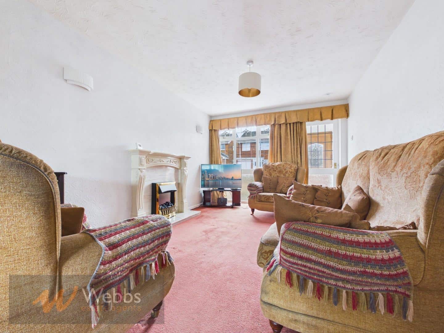 House Leamington Close in Cannock Chase
