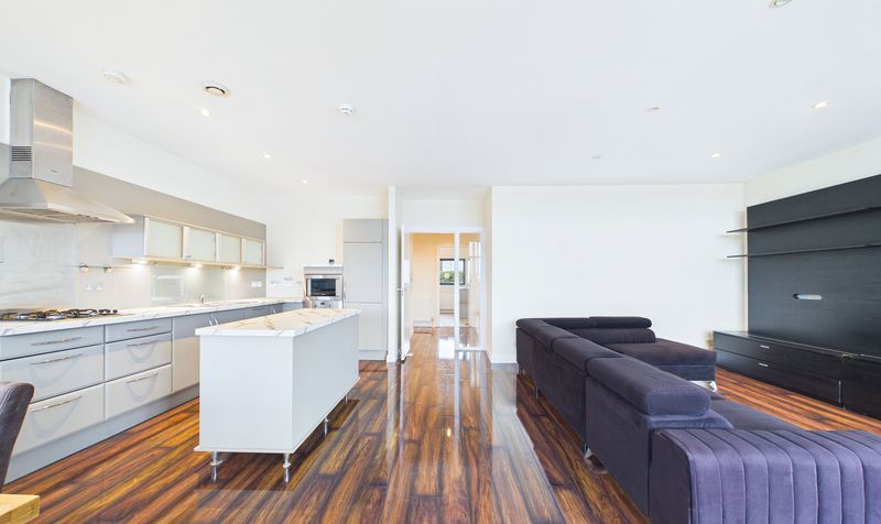 Flat Lancefield Quay in Glasgow