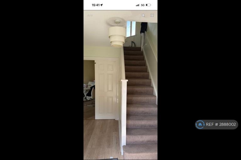 Room Godwin Way in Stoke-on-Trent