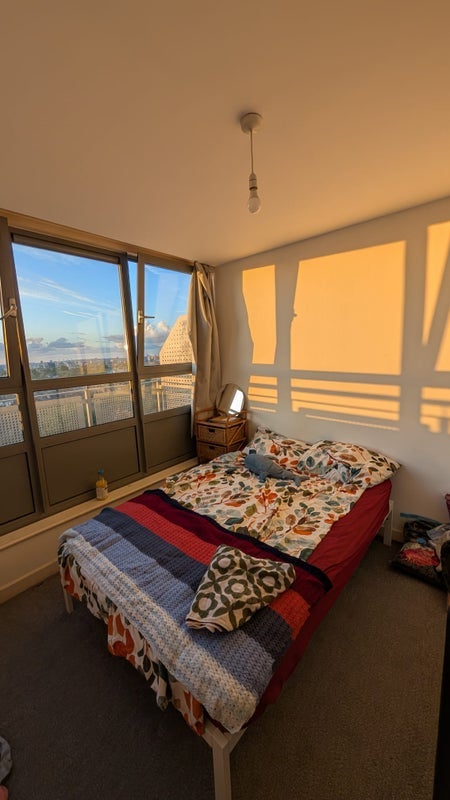 Room New Park Road in Greater London