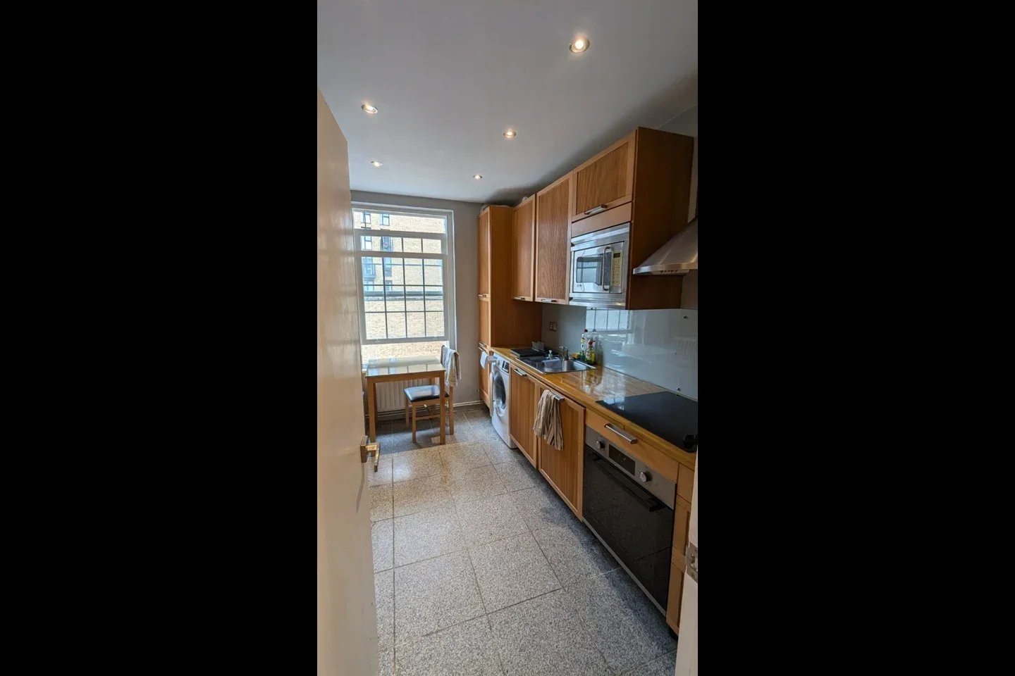 Room Churchway in Greater London