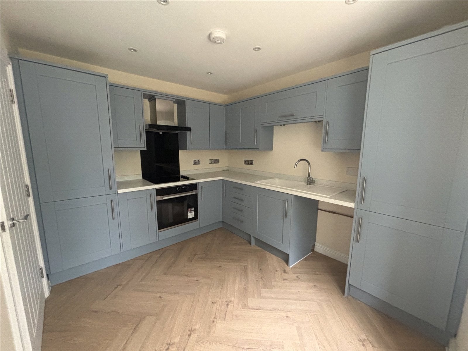 Flat New Penkridge Road in Cannock Chase