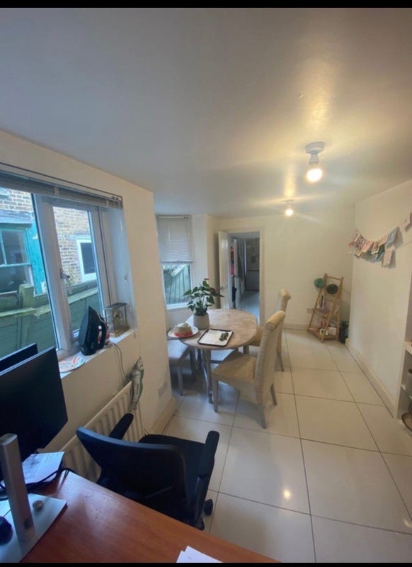 House Crewys Road in Greater London