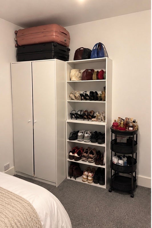 Room Lawrence Avenue in Greater London