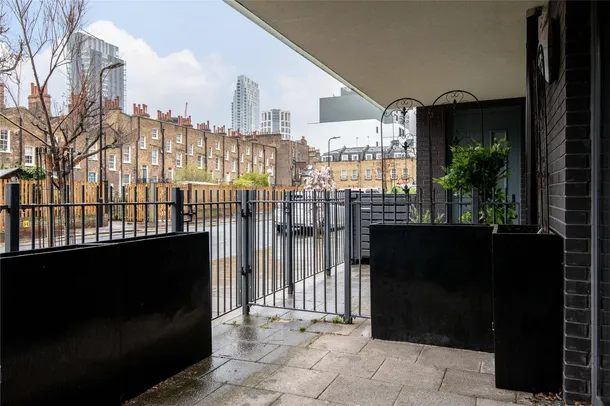 House Prestwood Street in Greater London