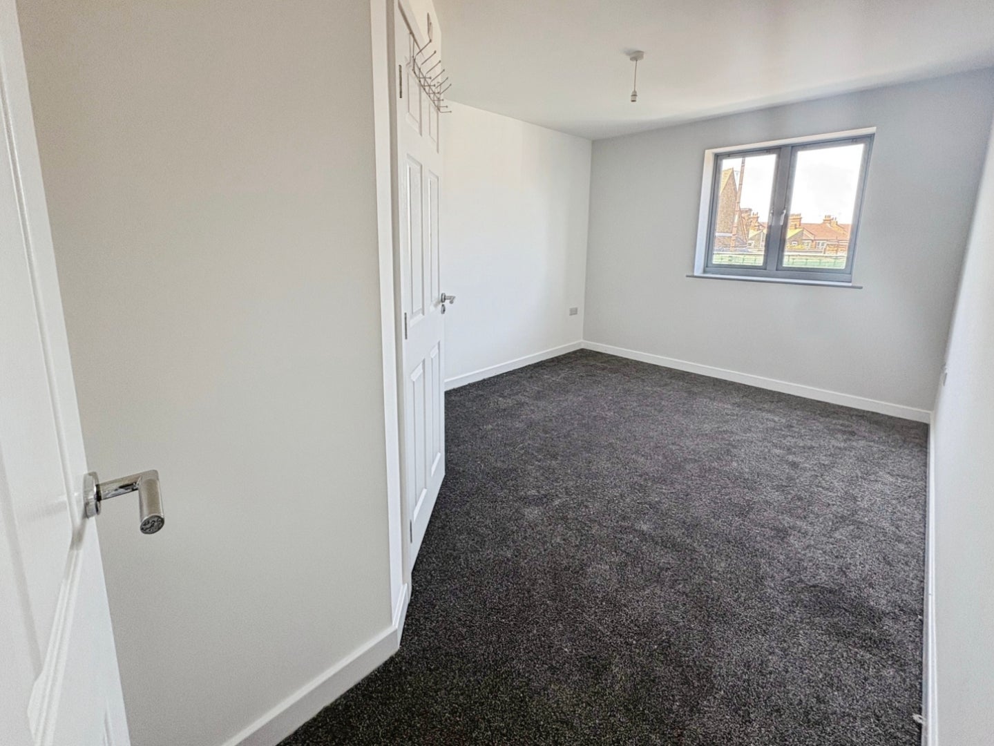 Flat West Road in Southend-on-Sea