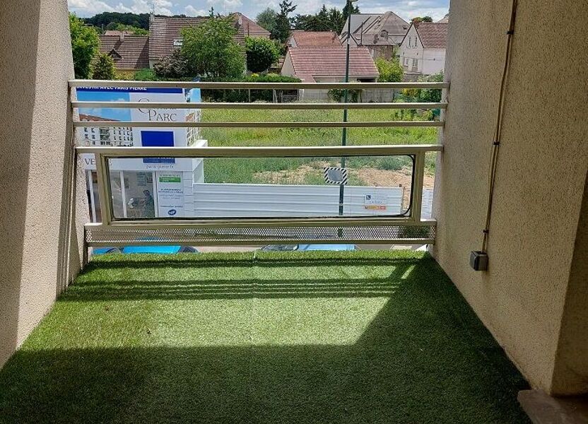 Flat Avenue du Général de Gaulle in Ozoir-la-Ferrière