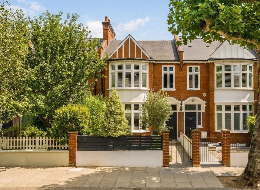 House Highlever Road in Greater London
