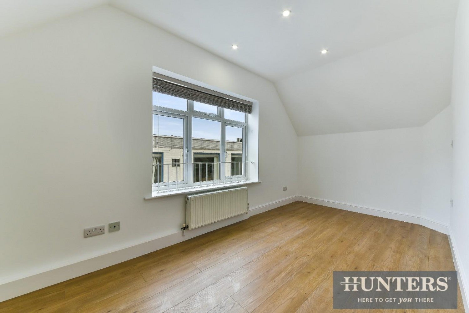 Flat New Road in Greater London