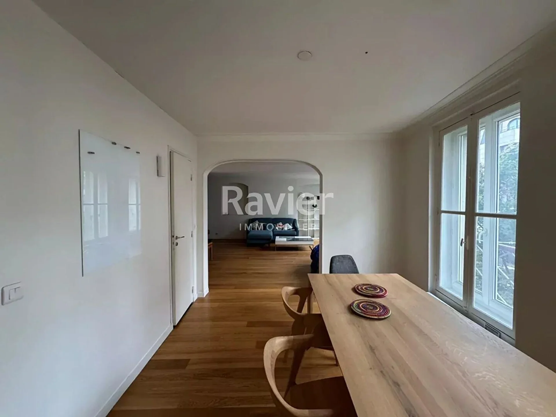 Appartement Rue du Faubourg Saint-Martin à Paris