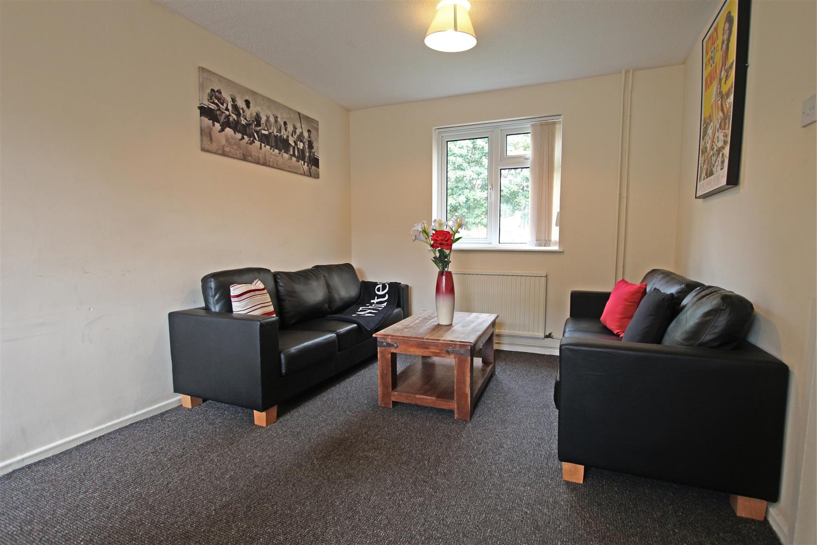Room Elizabeth Walk in Northampton
