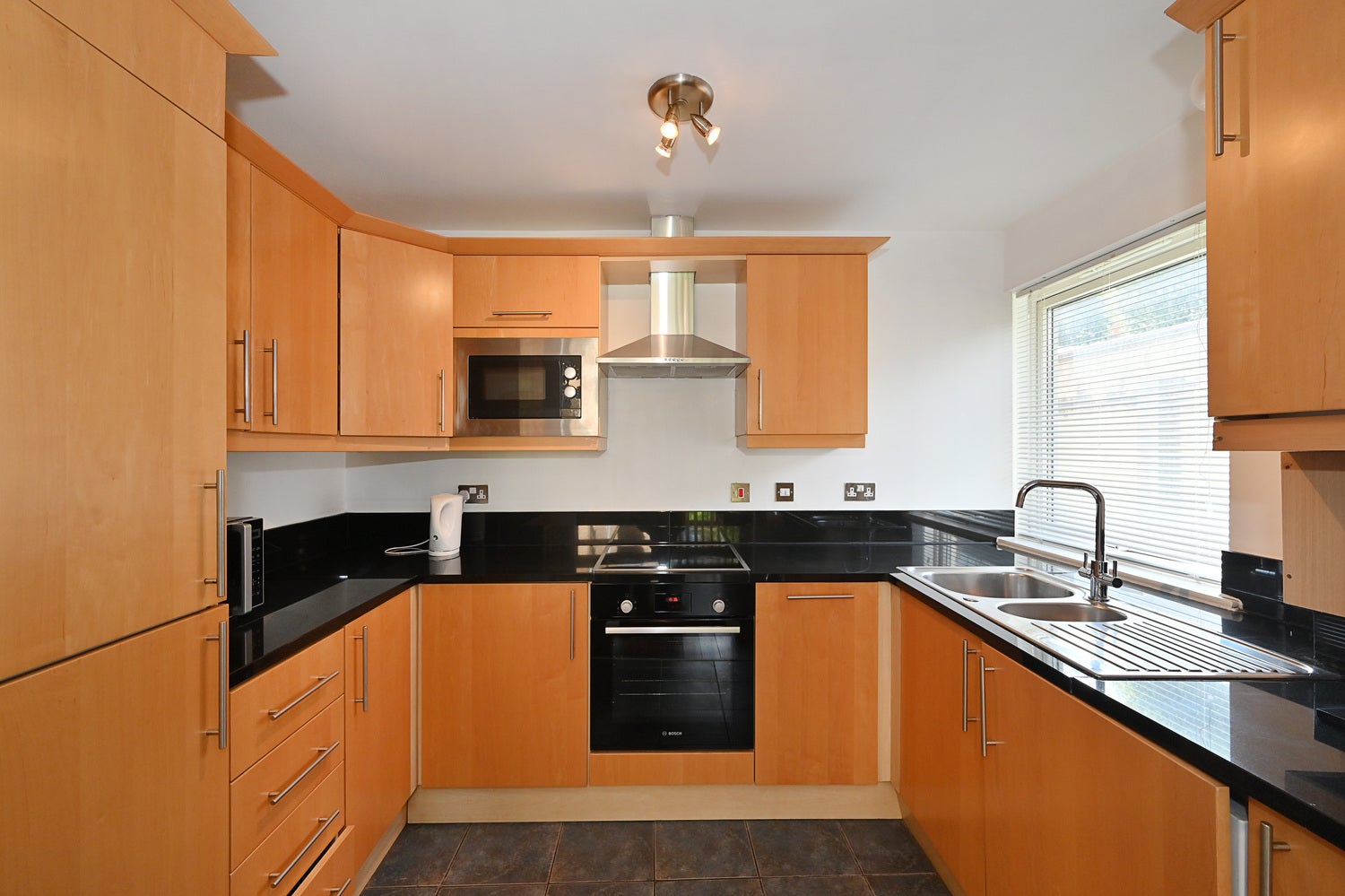 Flat Cassilis Road in Greater London