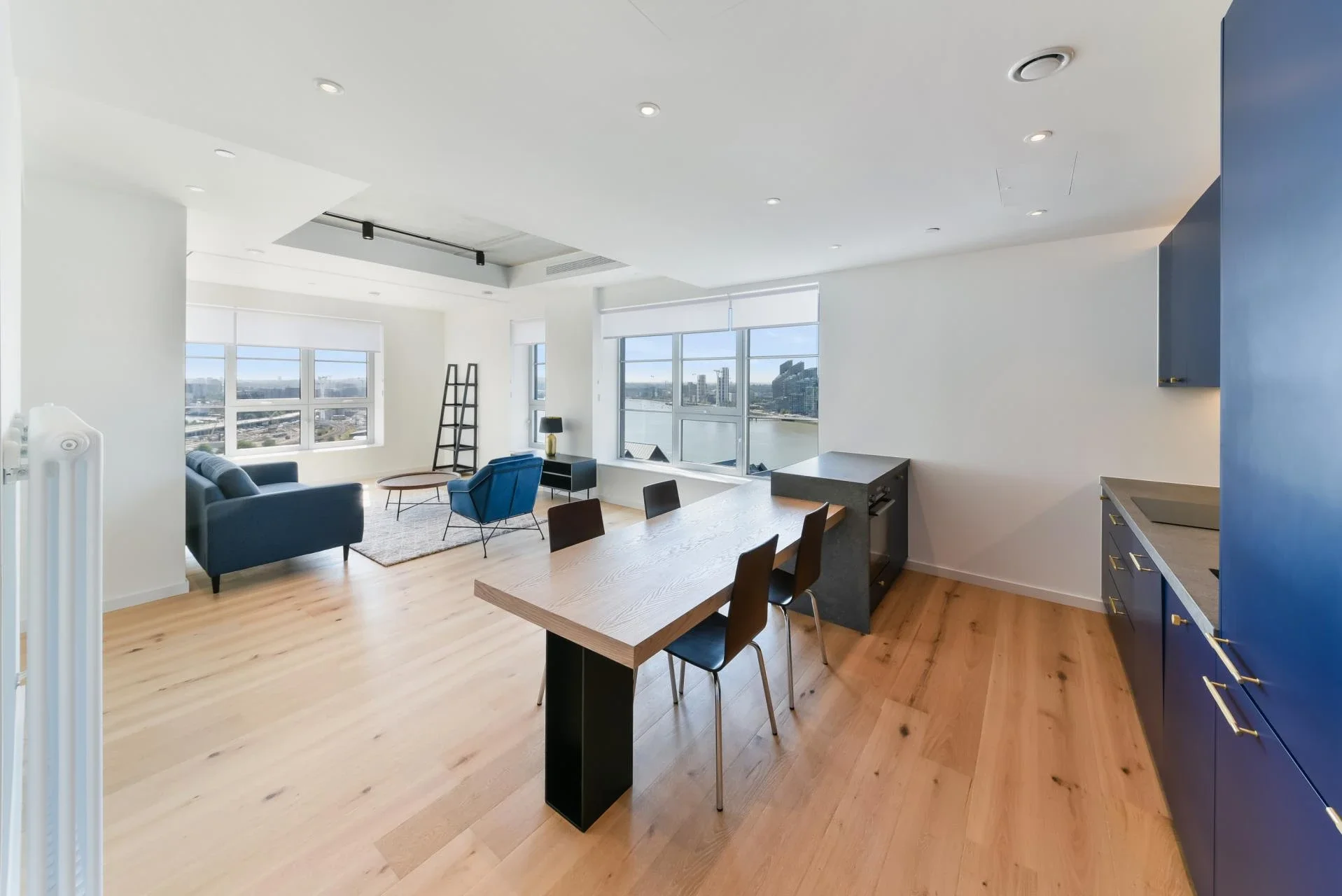 Flat Orchard Place in Greater London