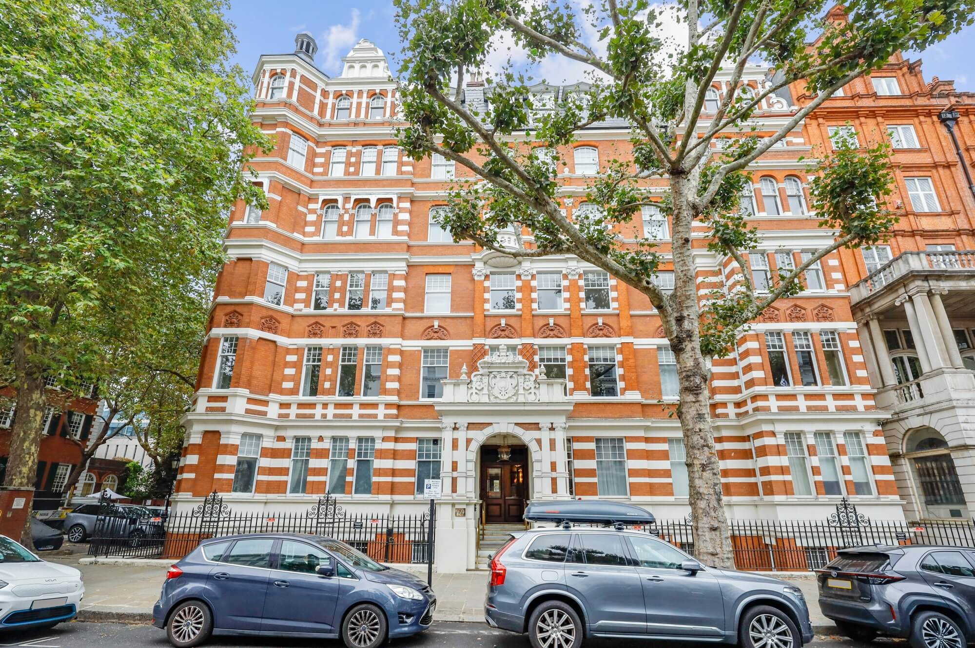 Flat Lancaster Gate in City of Westminster