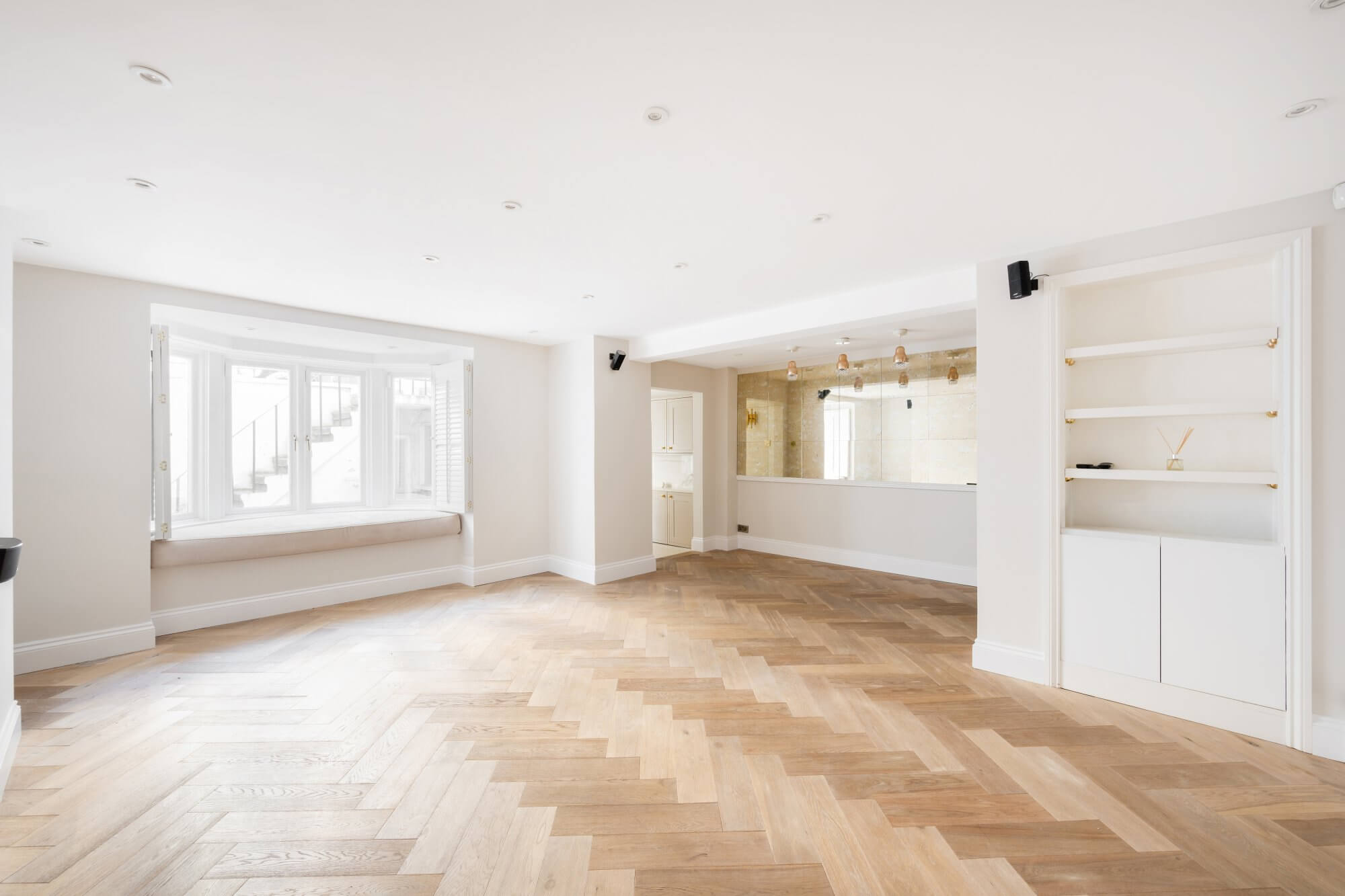Flat Lancaster Gate in City of Westminster