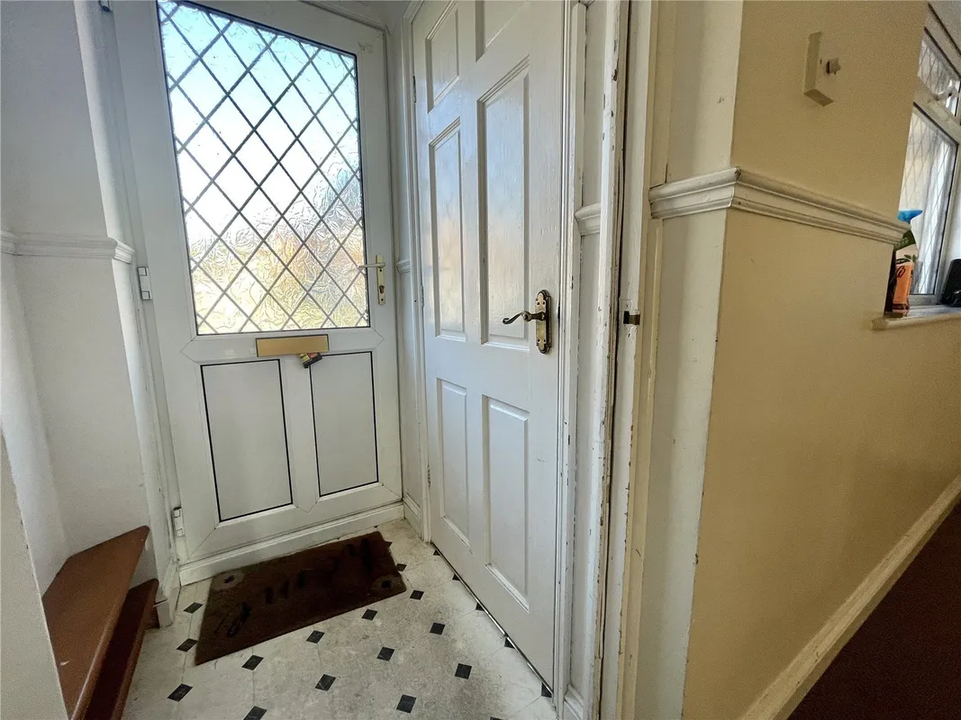 Flat Sycamore Close in Poole