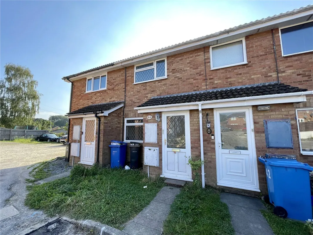 Flat Sycamore Close in Poole