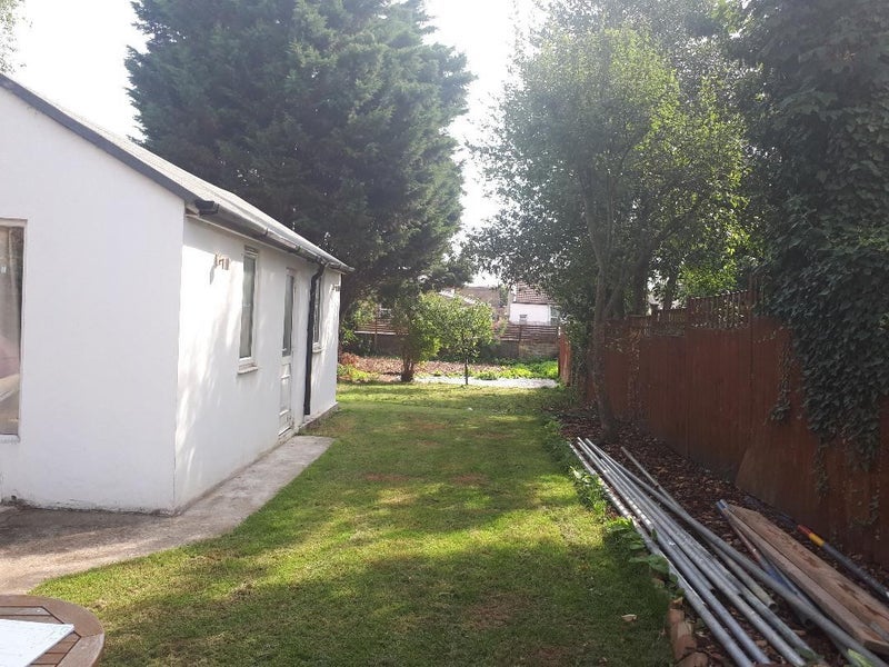 Room Burrage Road in Greater London