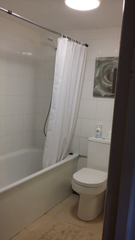 Room Burrage Road in Greater London
