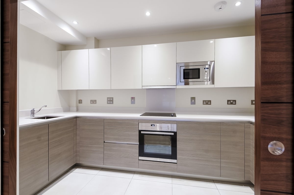 Flat Humphris Place in Cheltenham