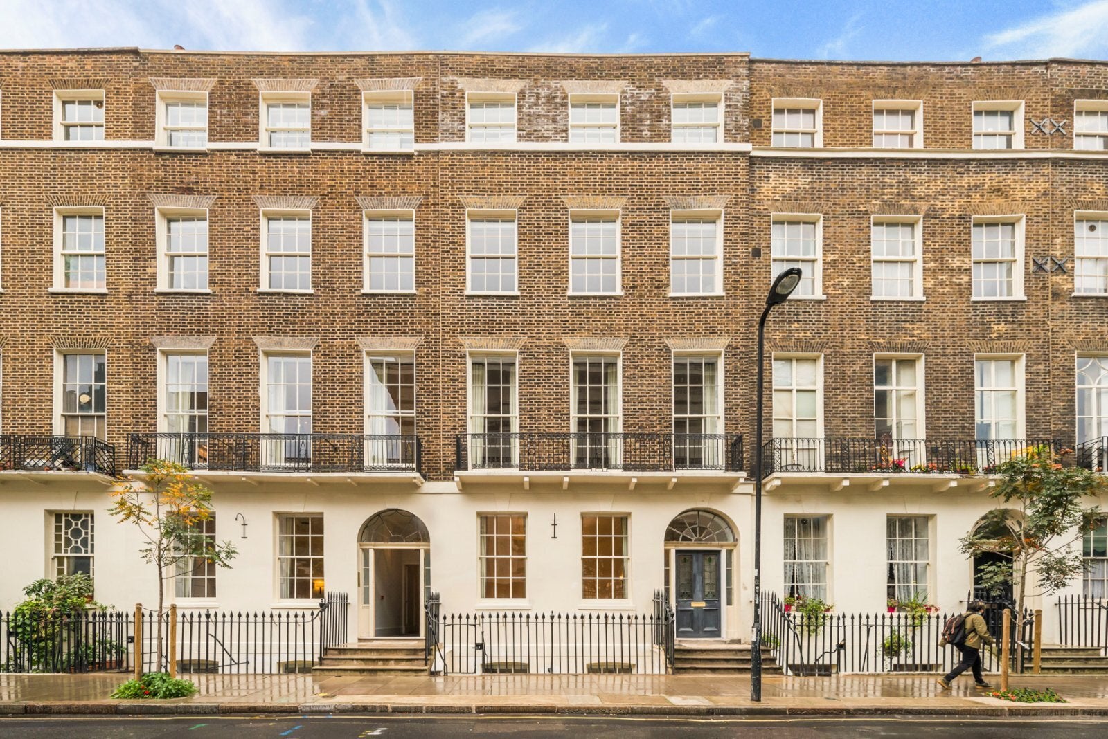 Flat Montague Street in Greater London