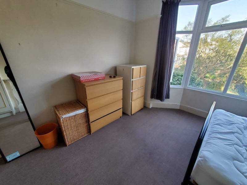 Room Heybridge Avenue in Greater London
